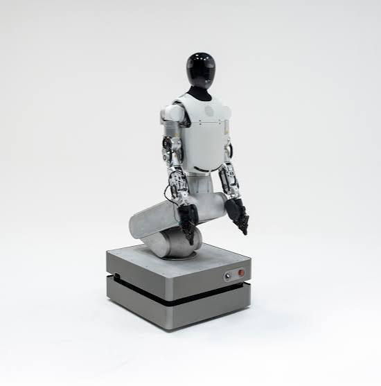 HMND 01 Alpha Wheeled